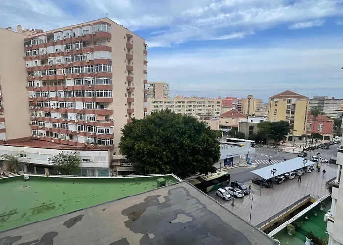 Julia Urban * Τορρεμολίνος